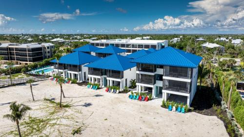 Sanibel Hotel | Shalimar Beach Resort
