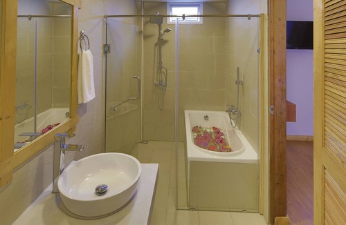 Rasdhoo Hotel | Shallow Lagoon Rasdhoo