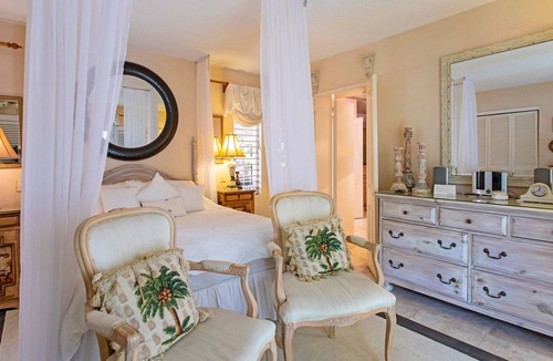 Holder's Hill Villa | Shangri La