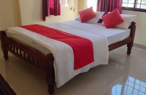 Virarajendrapet Hotel | Shanthala Residency