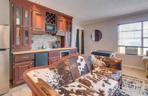 Wimbledon Falls Apartment | Shared Game Area! Tomball Apt 7 Mi to Downtown
