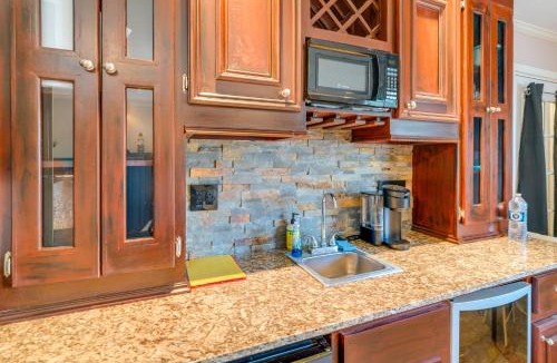 Wimbledon Falls Apartment | Shared Game Area! Tomball Apt 7 Mi to Downtown