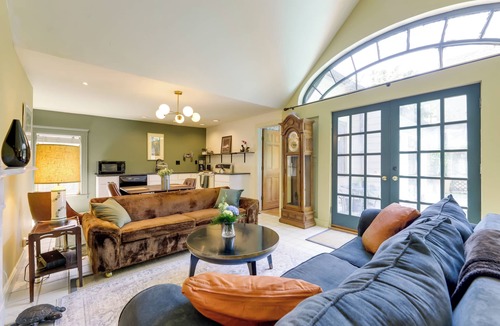 Worcester Cottage | Shared Hot Tub: Historic Cottage, Walk to Elm Park