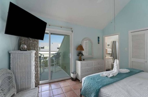 Corpus Christi Condo | Shared Pool, Fishing, Games w/Boat Parking!