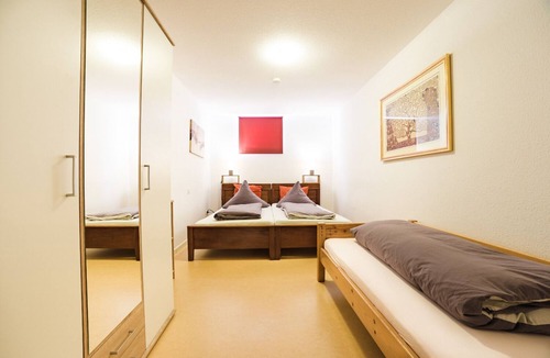 Bronnzell Apartment | Shared room for 3 guests with 35m² in Fulda (38601)
