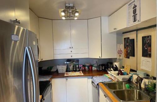 Federal Way House | Shared Space with Private room in Beautiful Lakefront Apartment