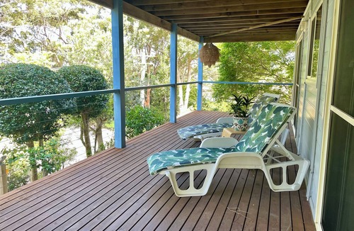 Coledale Apartment | Sharky’s Beach Coledale 3 bedroom Apartmentn3 minutes walk to beach. Sleeps 7