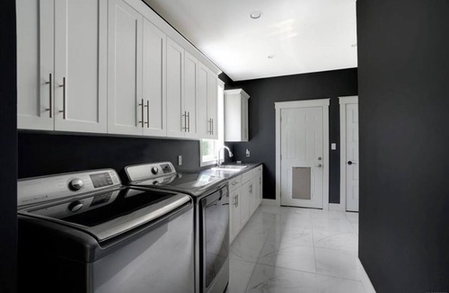 Shawnigan Lake House | Shawnigan Lake Retreat with Theatre