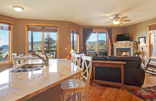 Estes Park Condo | Sheep Mountain 20B - 2 Br Condo with Private Hot Tub - Lake/Mountain Views!