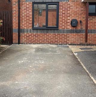 Sheffield House | Sheffield Modern Studio with Free EV Charging