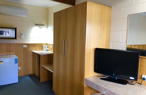 Sheffield Hotel | Sheffield Motor Inn
