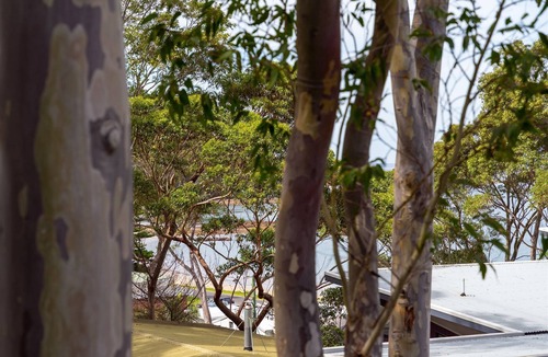 Long Beach Villa | Shell Cottage: Spacious Family Accommodation 2 min Walk to Beach & Ocean views