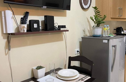 Barangay 76 Condo | Shell Residences MOA 4th C 1BR w/Balcony pool view