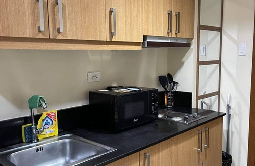 Barangay 76 Condo | Shell Residences MOA 4th C 1BR w/Balcony pool view