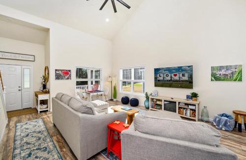 Captain's Cove House | Shellfish Time