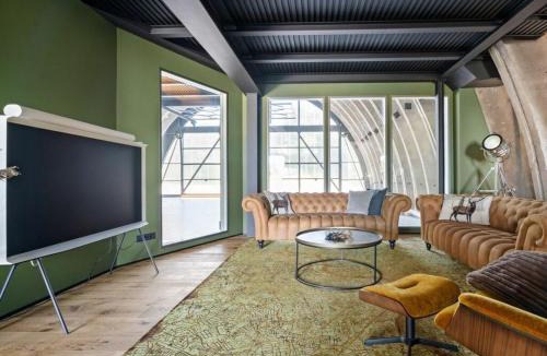 Muritz House | Shelterloft Airpark
