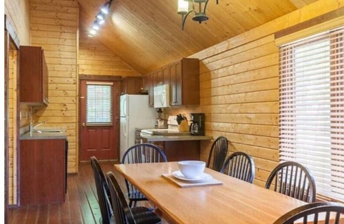 Gordonsville Cabin | Shenandoah Crossing - 3 Bedroom/2.5 Bath Condo