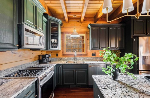 Cross Keys Cabin | Shenandoah Mansion