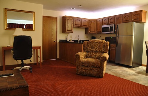 Ironton Hotel | Shepherd Mountain Inn