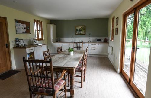 Tenterden House | SHEPHERDS HUT