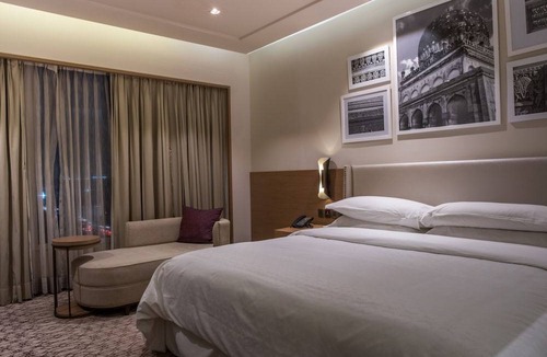 Nanakram Guda Hotel | Sheraton Hyderabad Hotel