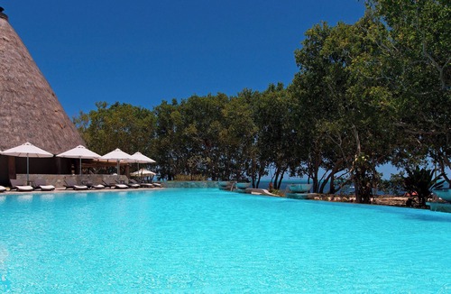 Bourail Hotel | Sheraton New Caledonia Deva Spa & Golf Resort