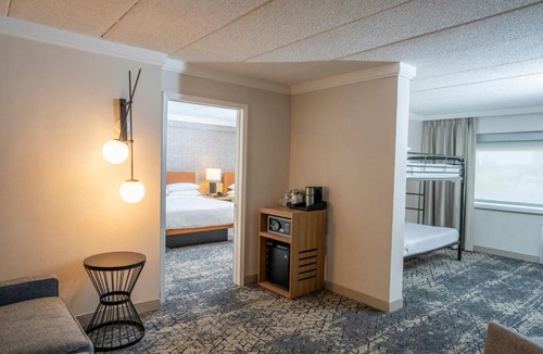 Downtown Niagara Falls Hotel | Sheraton Niagara Falls