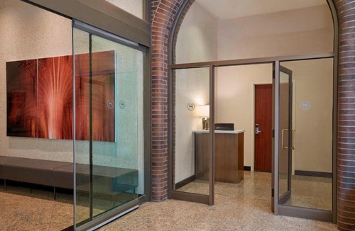 Byward Market - Parliament Hill Hotel | Sheraton Ottawa Hotel