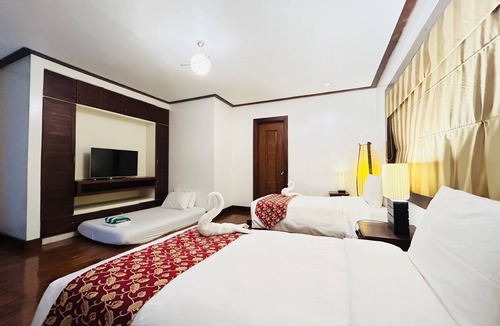 Oton Resort | Sheridan Boutique Resort