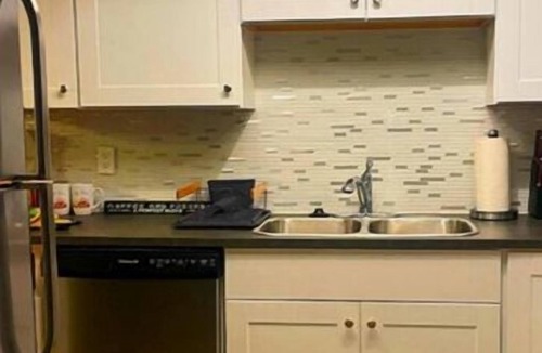 St. Johns Apartment | Sheva Place