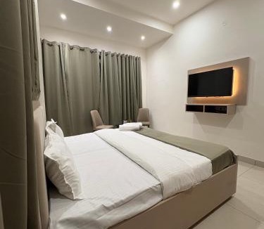 Sector 70 Hotel | Shft-In Hotel