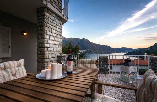 Moltrasio Apartment | Shimmering Waters - My Home In Como