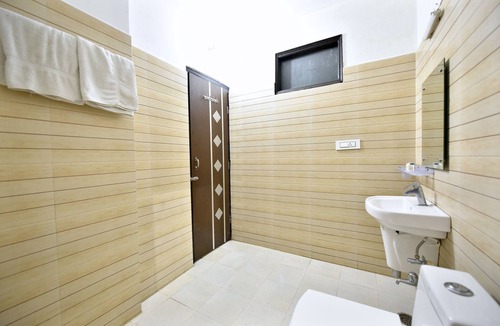 Khajjiar Hotel | Shining Star Resort