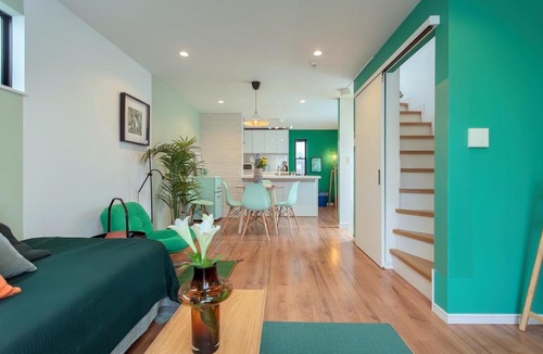 Okubo Apartment | Shinjuku 'The Wizard of Oz' Villa