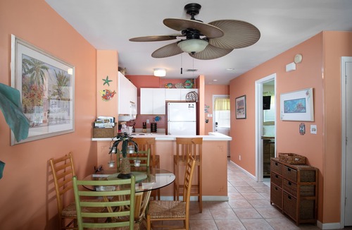 Truman Annex House | Shipyard 197-Condo in Truman Annex-2 bedroom 1 bath, close to Duval w/pool