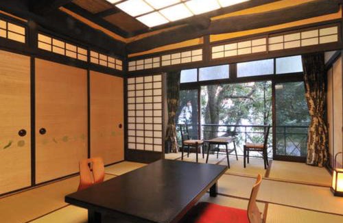 Izu Hotel | Shirakabe