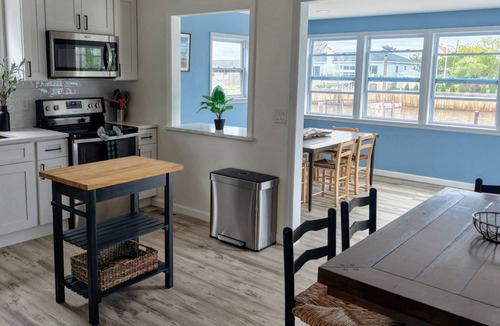 Shirley House | Shirley Bayfront Getaway – Kayak, Swim & Relax