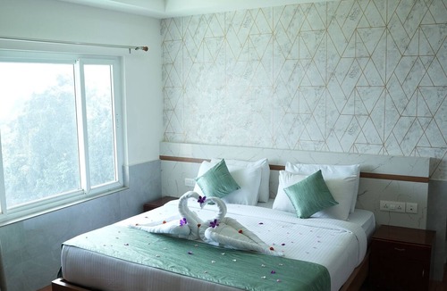 Devikolam Hotel | Shola Heaven