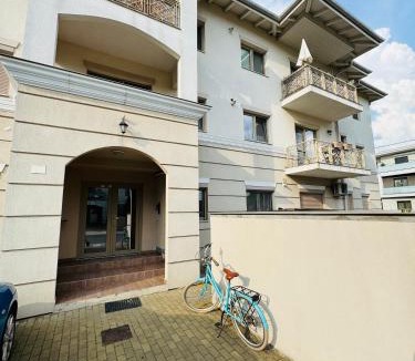 Dumbravita Apartment | SHoliday Parter Clădire Nouă Spațiu Modern & Parcare Privată