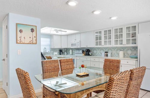 Avon By The Sea Condo | Shoot the Breeze at Cocoa Beach