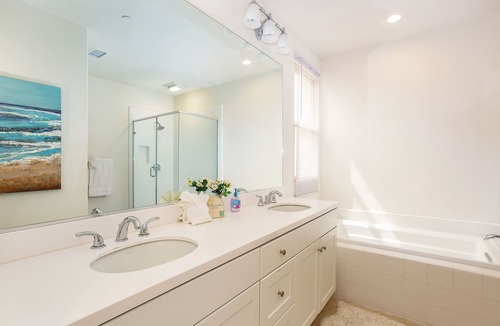 Stonegate House | Shooting Star on Overbrook
