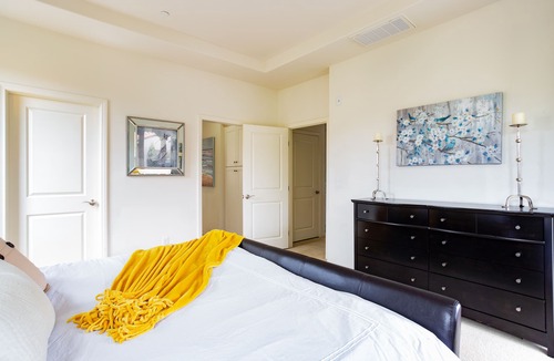 Stonegate House | Shooting Star on Overbrook