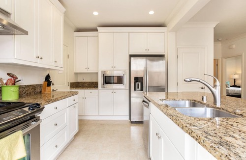 Stonegate House | Shooting Star on Overbrook