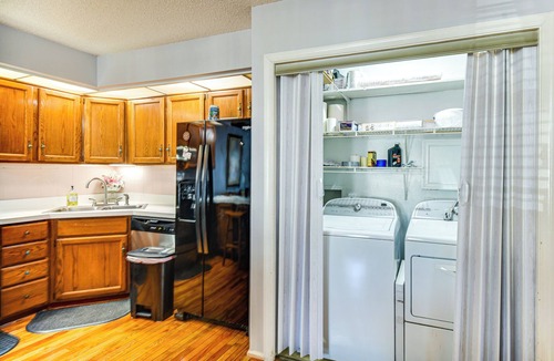 Greenbrier East House | Shop, Golf & Explore: Family Home in Chesapeake!