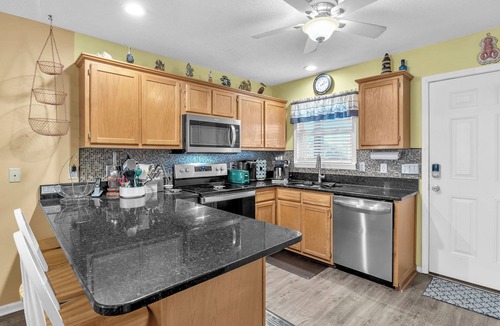 Long Beach House | Shore Beats Work: Beachy, Dog-friendly, Ocean View Home