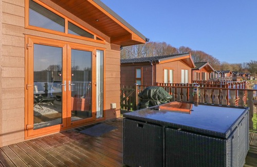 Warton Cottage | SHORE BEATS WORK - CAPENWRAY 10 in South Lakeland Leisure Village