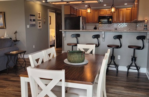 Shoreline Park House | Shore Beats Work 3Br 2Ba Waterfront