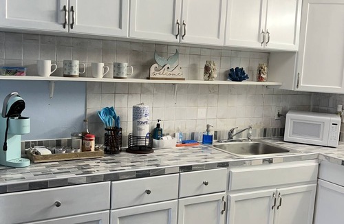 Ortona Park Condo | ~ Shore ~ Thing ~ Studio Condo near The Beach ~