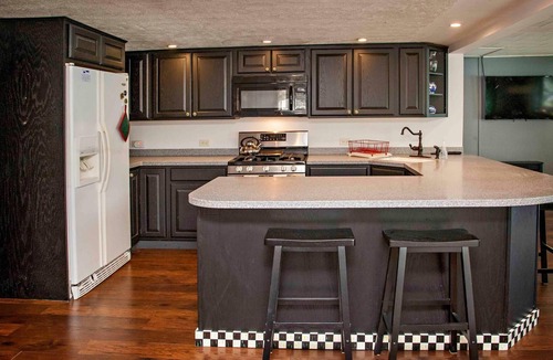 Hammondsport House | Shore Thing Waneta Lakefront Cottage