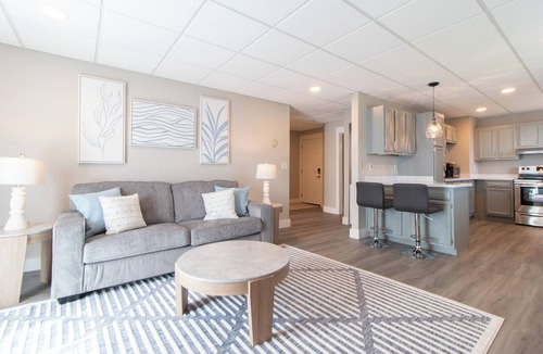 Downtown - Waterfront Apartment | Shore View Haven | In the Heart of Downtown